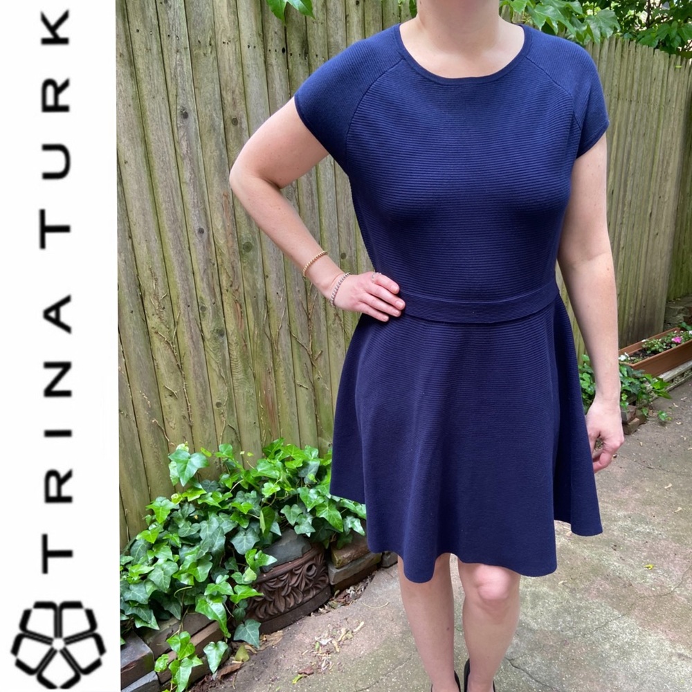 Trina Turk $324 NWT Fit-&-Flare Navy Sweater Dress w/ stretch, size XL - Picture 4 of 10